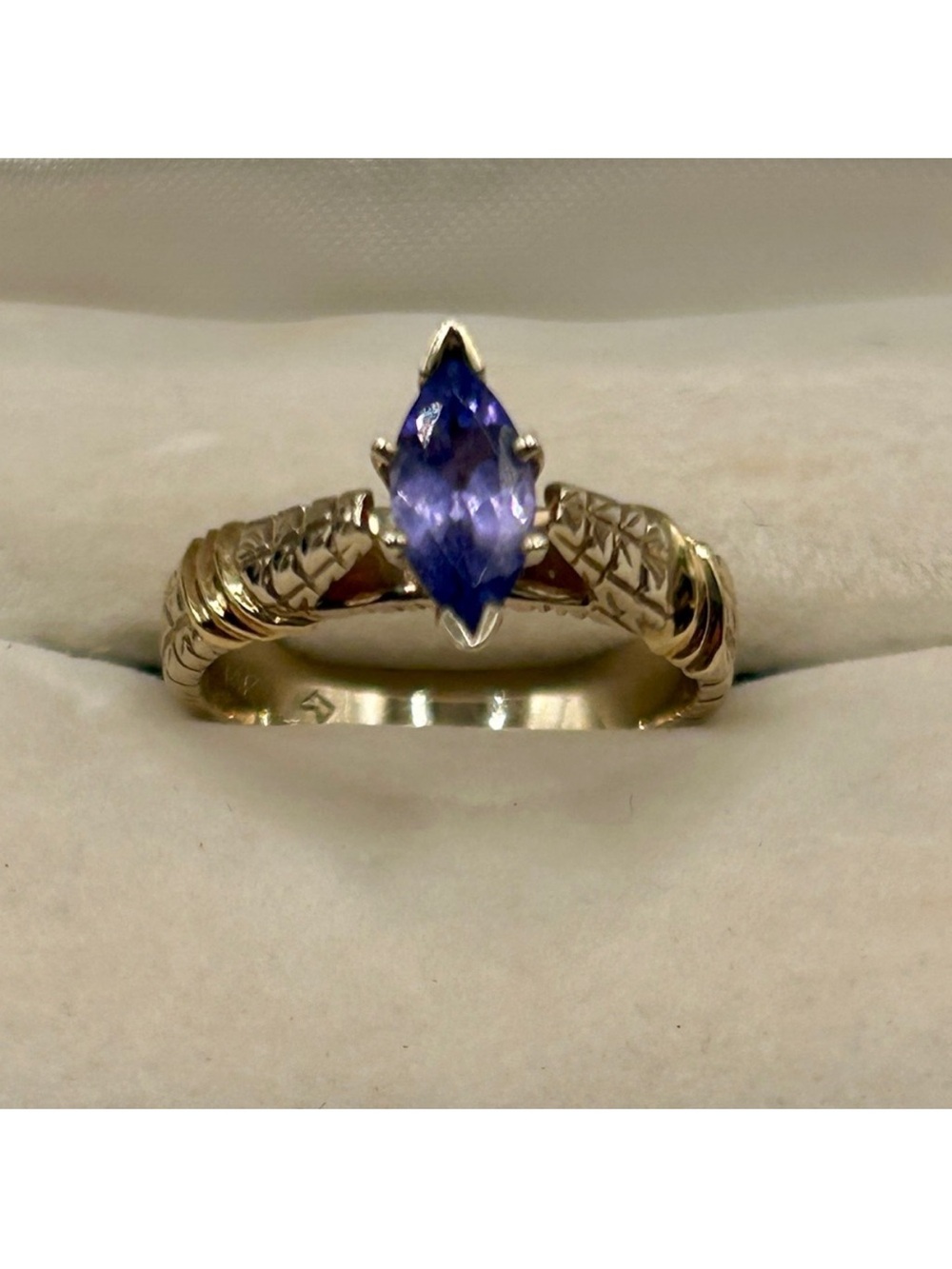 14K Gold  Tanzanite Ring